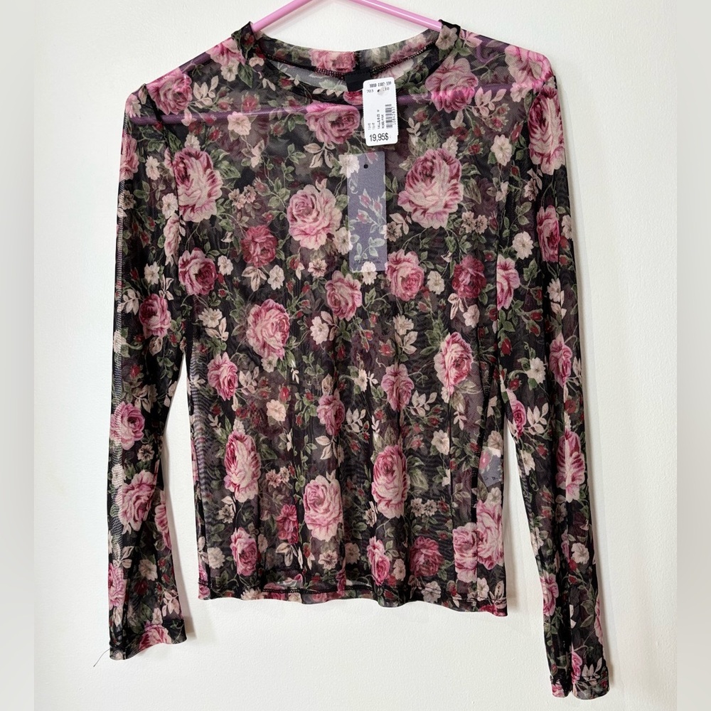 🎉3/25$🎉 🌹 Floral Sheer Mesh Long Sleeve Top – Medium (NWT) 🌹